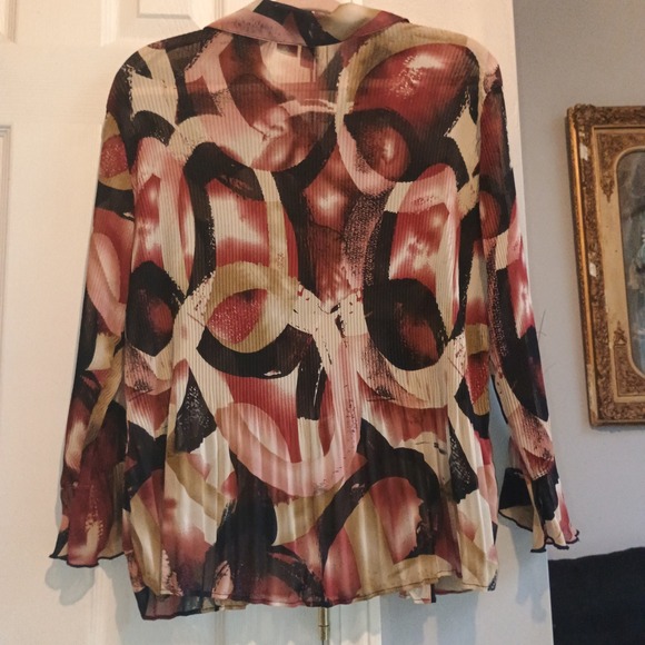 Sere Nade New York Abstract Print‎ Pleated Long Sleeve Button Down Blouse - Picture 8 of 9
